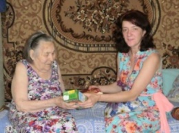 Долгожительницу Мирнограда (Димитрова) соцработники поздравили с 90-летием