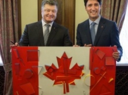 Порошенко уточнил, что ЗСТ с Канадой вступает в силу немедленно
