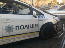 В центре Одессы в ДТП попал патрульный автомобиль полиции