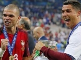 Слезы боли, слезы радости: Криштиану Роналду расплакался в финале Евро-2016