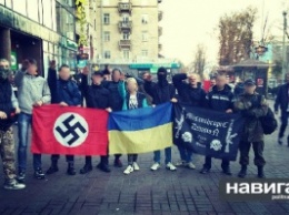 Лидер союзной Киеву международной неонацистской организации скрывается в Германии