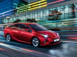 Toyota Prius: уходить, чтобы вернуться