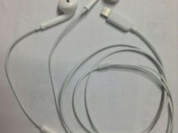 В сети появились фото Lightning-наушников Apple EarPods для iPhone 7