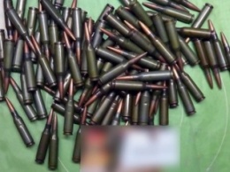 Добропольчанин добровольно сдал найденные боеприпасы в полицию