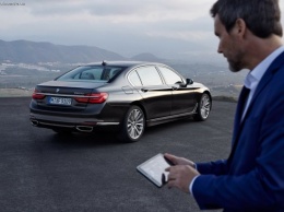 Новый крутой брелок презентовала компания BMW для 7-й серии