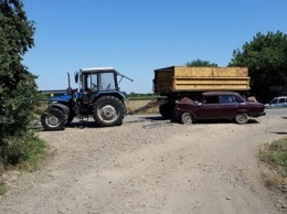 В Павловском районе в ДТП с трактором погиб водитель легковушки