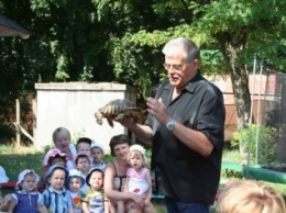 Одесский зоопарк побывал в гостях в Доме ребенка. Фото