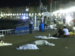 Трагедия во Франции: по меньше мере 80 погибших, более 100 раненых