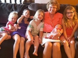 86-я правнучка родилась в США у 86-летней бабушки