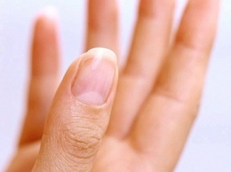 Лунула: маленькая "деталька" на ногте, которая очень важна!