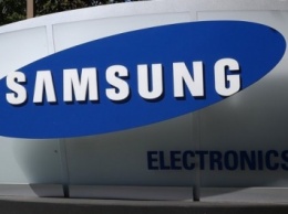 Samsung научилась сгибать и складывать смартфоны