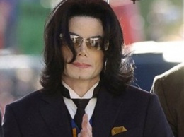 Бывший врач Майкла Джексона рассказал о педофильских увлечениях поп-звезды