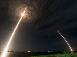 SpaceX во второй раз осуществила успешную посадку ступени ракеты на сушу