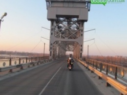 На следующей неделе планируется начать ремонт дорожного покрытия на Крюковском мосту