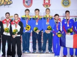 Украинские юниоры выиграли три "золота" и "серебро" на ЧМ по пулевой стрельбе