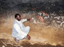 Уникальная наскальная живопись в Африке уничтожается карьерами (фото)