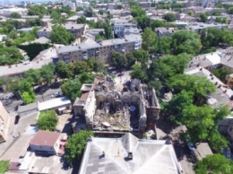 Жертва популизма: в Одессе рухнул знаменитый Масонский дом - под завалами могут быть люди