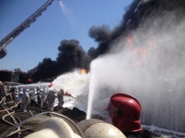 ГСЧС Украины: Пожар на нефтебазе удалось ликвидировать
