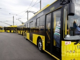 «Киевпасстранс»: движение трех троллейбусных маршрутов заблокировано