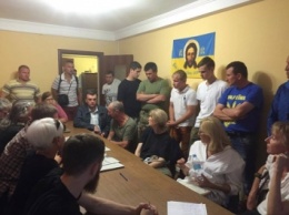 В ОУН начинают дежурить на трассах, чтобы не допустить участников Крестного хода в Киев
