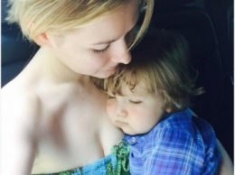 Мария Коженикова поделилась в Instagram трогательным снимком с сыном