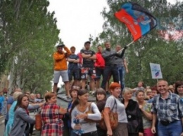В «ДНР» две тысячи человек репетировали нападение на миссию ОБСЕ (ФОТО, ВИДЕО)