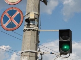 Первый говорящий светофор появился в центре Славянска
