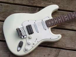 На аукционе в Далласе за $45000 продана гитара Эрика Клептона