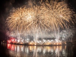 В Москве продолжается фестиваль фейерверков