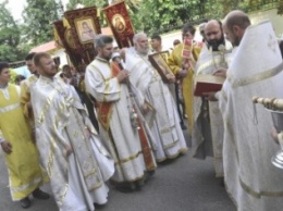 Павлоградские православные вышли на крестный ход