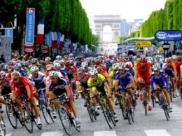 Британец Крис Фрум стал победителем "Тур де Франс"