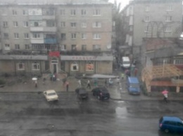 В оккупированном Луганске сгорел продуктовый магазин «Окей»
