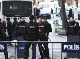 В результате взрыва в Турции погибли трое полицейских