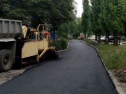 В Доброполье идет капитальный ремонт дорог
