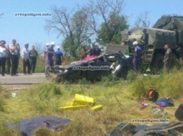 Жесткое ДТП в Крыму:т БТР уничтожил Ford Focus. ФОТО