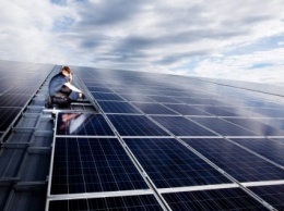 Элон Маск хочет сделать солнечную энергию «модной»: и это умный ход