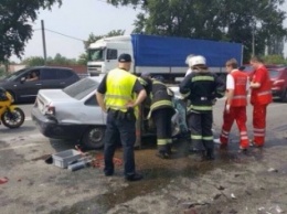 В Соломенском районе столкнулись три машины, есть пострадавшие