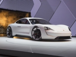 Porsche запланировала создать 1400 вакансий на производстве электромобиля