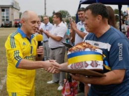 Ветераны сборной Украины по футболу приехали в Попасную
