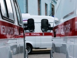 Водители симферопольской «скорой» пожаловались депутату на мизерные зарплаты