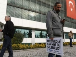 Власти Турции распорядились закрыть 131 СМИ