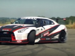 Nissan GT-R валит боком быстрее всех в мире
