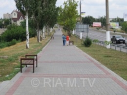 Украденную с проспекта лавку вернули на место