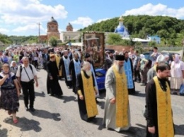 В День крещения Руси в мариупольских храмах молились за мир