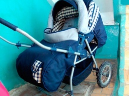 Запорожцев предупреждают о частых случаях воровства детских колясок