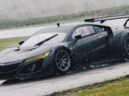 Новая Acura NSX GT3 проходит публичный тест-драйв