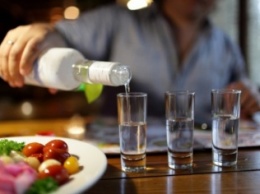 Роспотребнадзор: За 7 лет численность алкоголиков в стране снизилась на треть