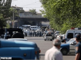 Более 100 человек задержаны в Ереване после столкновения демонстрантов с полицией