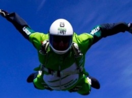 Американец установил мировой рекорд падения с самолета без парашюта
