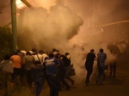 В Ереване полиция разогнала мирный протест на улице Хоренаци. 60 пострадавших (ФОТО)